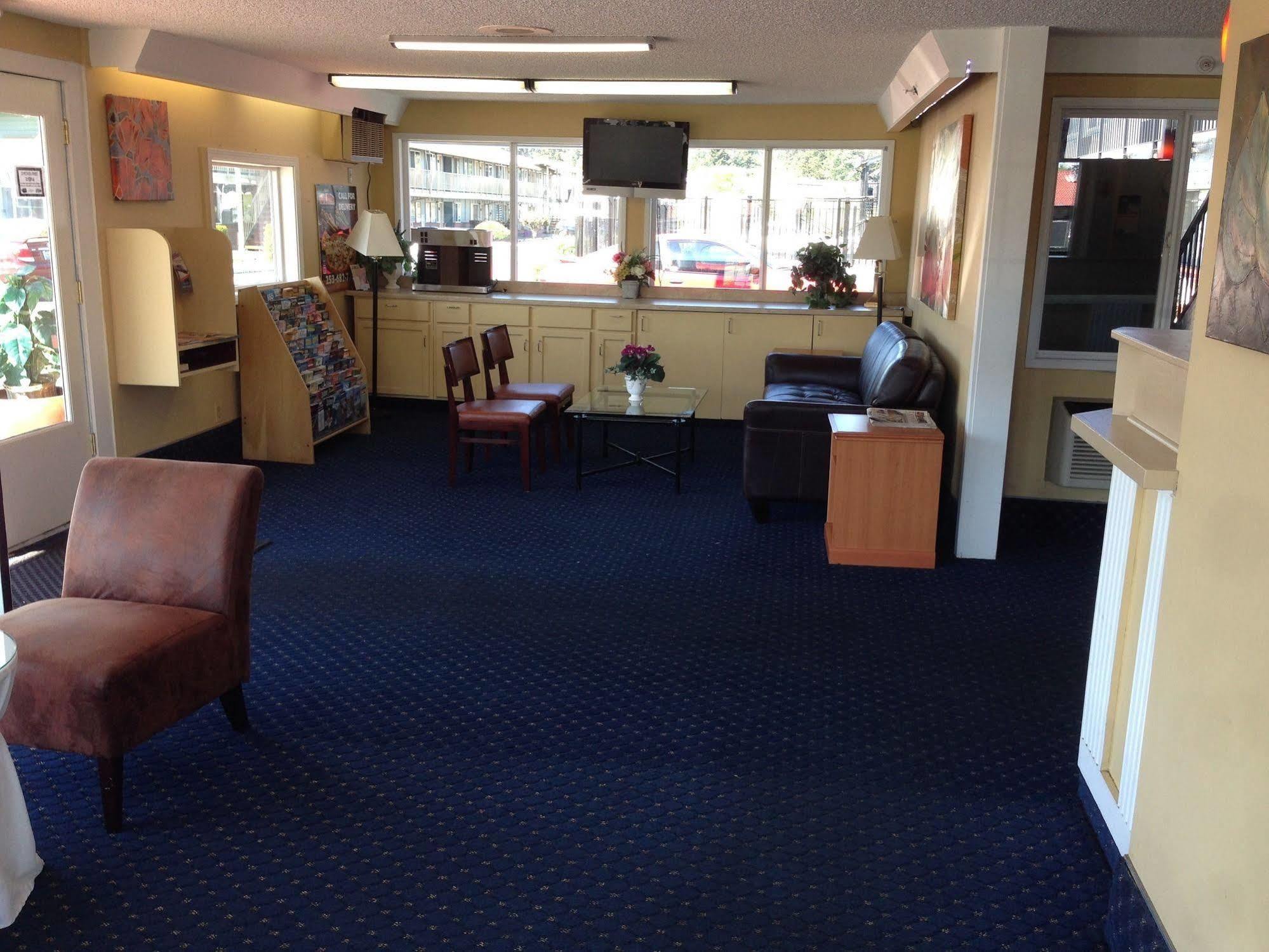 Travelodge By Wyndham Tacoma Near Mcchord Afb Bagian luar foto